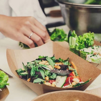 FOOD TO GO TRAYS & LIDS